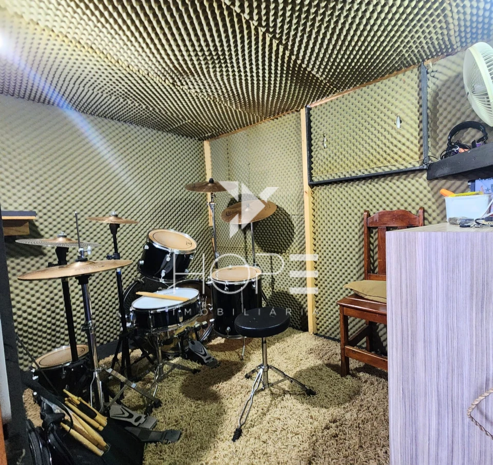 Casa à venda – 3 quartos – Conjunto Parigot de Souza 3 – Londrina/PR