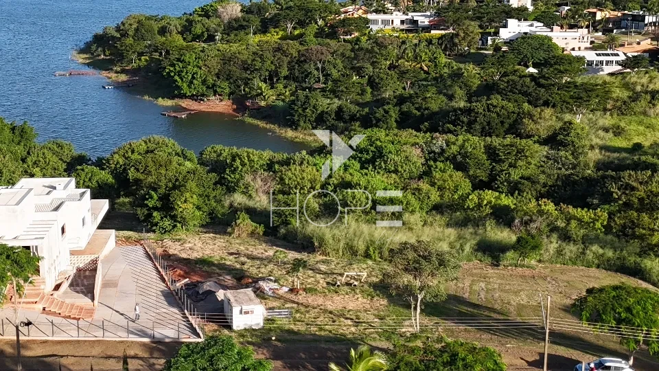 Imagens do imóveis Condomínio Porto das Águas - terreno molhado à venda com 2.000 m² - frente para o lago - Porecatu PR