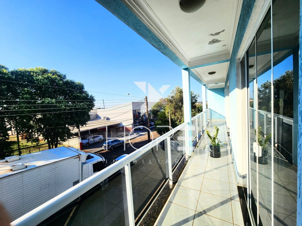 Imagens do imóveis Sobrado Residencial e Comercial à Venda – 300 m² – Terreno 568 m² – Vila Balarotti – Londrina PR