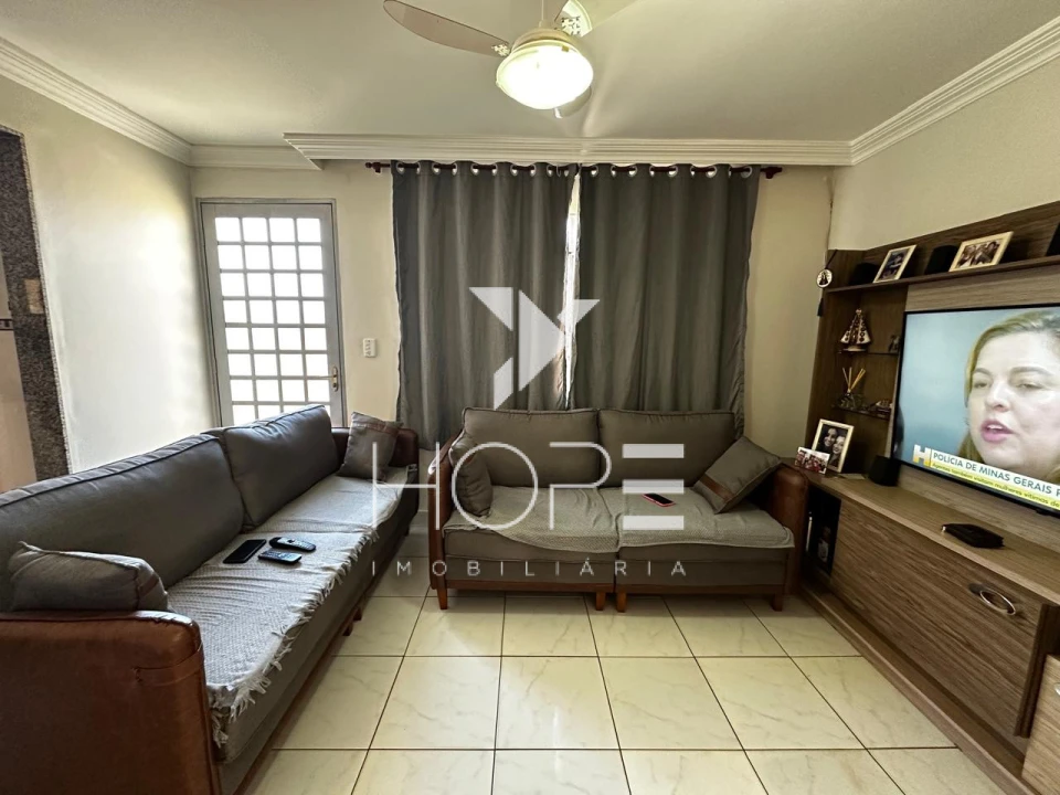 Casa à venda no Maria Lúcia – com edícula – Londrina/PR