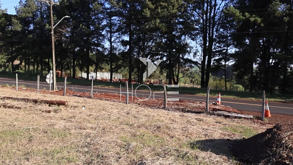 Imagens do imóveis Terreno industrial à venda com 42.000m² - frente para rodovia - Lotes fracionável - Tamarana PR