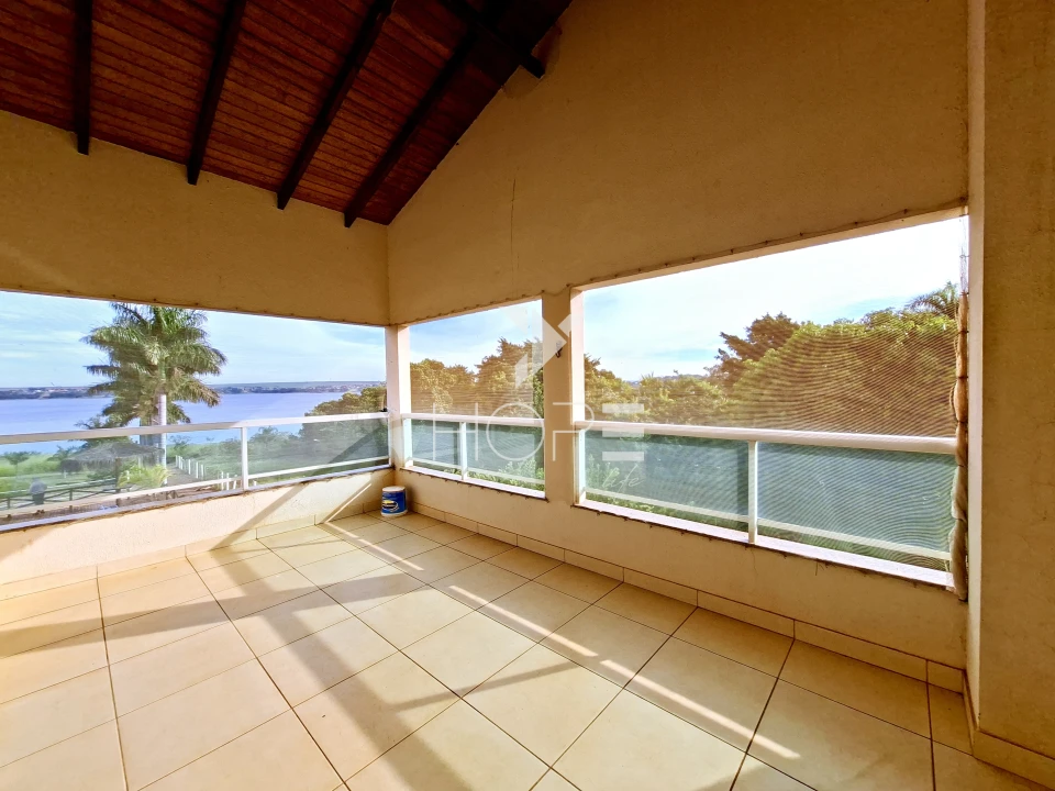 Imagens do imóveis Condomínio Riviera do Poente - chácara molhada à venda com 2.277 m² - 4 suítes - piscina - sauna - Alvorada do Sul PR