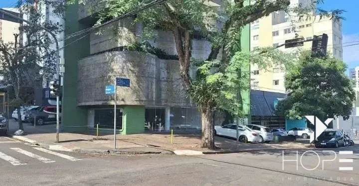 SALA COMERCIAL DE ESQUINA PARA LOCAÇÃO  NA AV. Juscelino Kubitscheck
