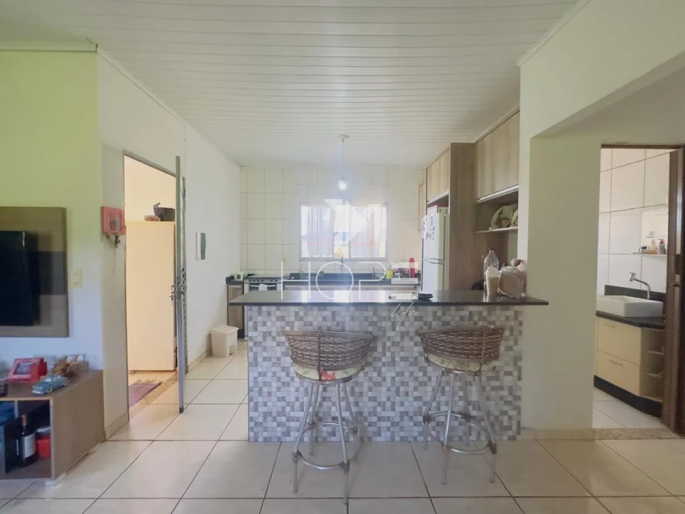 Imagens do imóveis Chácara à venda – 30.000 m² – Patrimônio Regina – Londrina/PR – Piscina e Espaço Gourmet