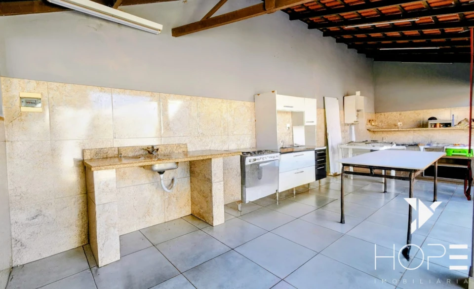 Imagens do imóveis Casa Térrea à Venda – 2 Quartos (1 Suíte) – 170m² – Jardim Califórnia – Londrina