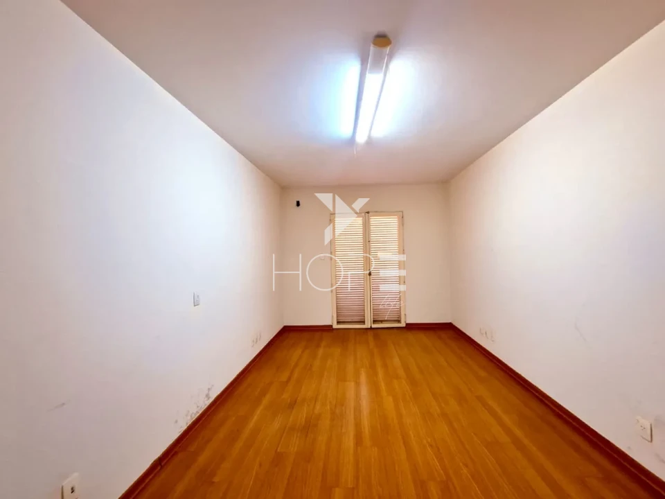 Imagens do imóveis Casa comercial para locação com 438 m² - Próxima à Av. Higienópolis e Av. JK - Centro - Londrina PR