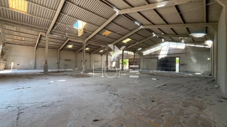 Imagens do imóveis Barracão para venda e locação – 5.000m² de terreno – 1.000m² de Barração - 150m² de escritório - com docas – Zona Industrial – Ibiporã/PR