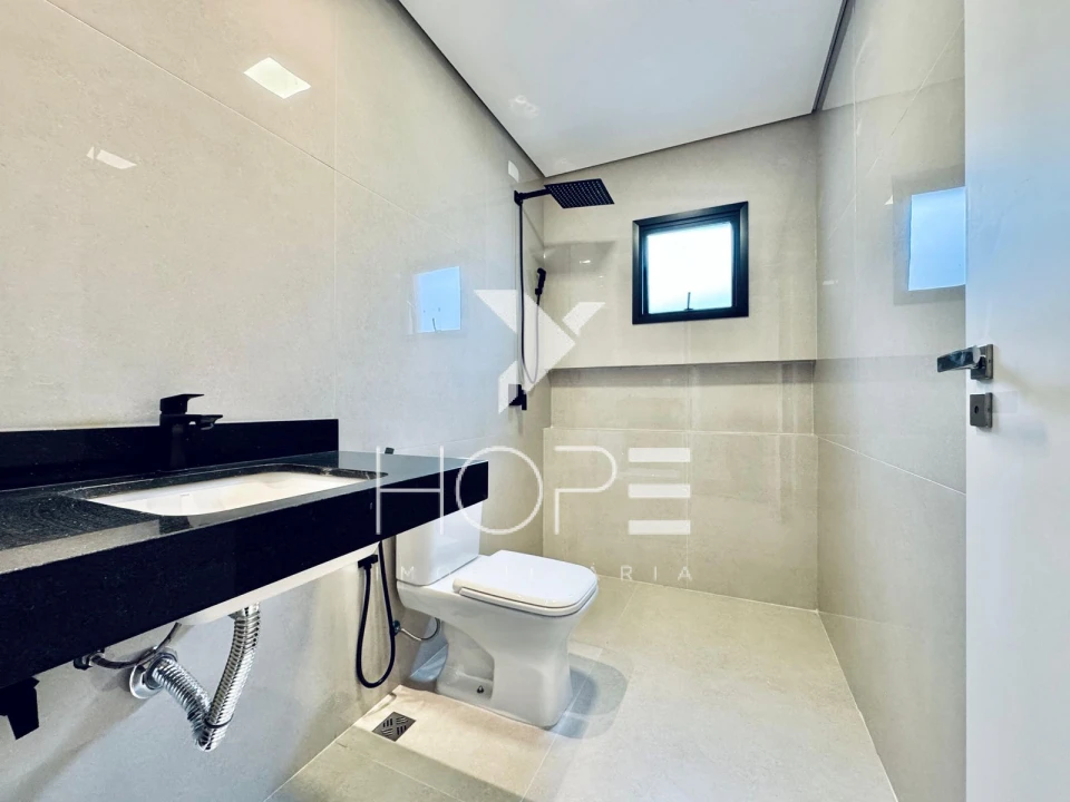 Sobrado Novo de 3 Suítes à Venda no Araçari – Parque Tauá – Londrina