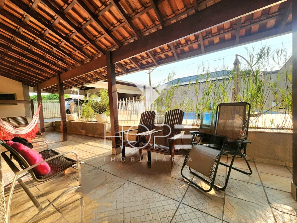 Sobrado à Venda 5 Quartos – Bairro Coliseu – Zona Norte Londrina PR