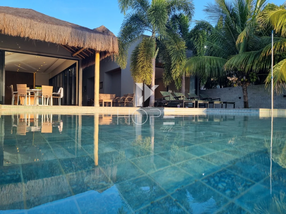 Imagens do imóveis Condomínio Riviera do Poente – Chácara Molhada porteira fechada À venda  – 4 suítes – 5 vagas – 2.600 m² – Alvorada do Sul/PR