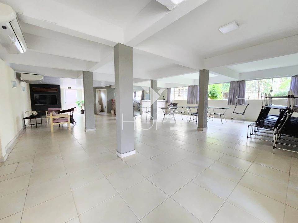 Condomínio Castelo Branco - apartamento à venda com 100m² - 3 quartos - 2 banheiros - 1 vaga - Jardim Bela Itália - Cambé PR