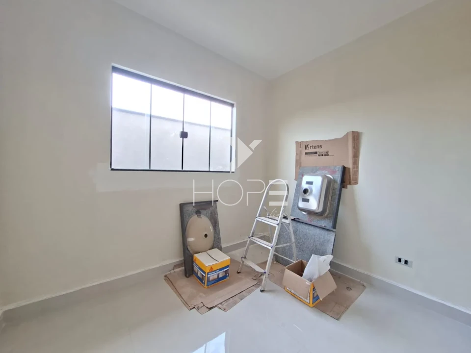 Imagens do imóveis Casa Geminada à venda com 71 m² - 3 quartos - 1 suíte - Jardim Montecatini - Zona Leste - Londrina PR