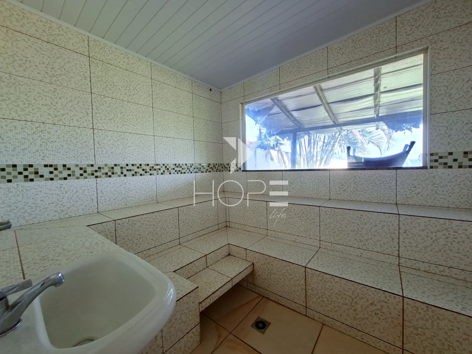 Imagens do imóveis Condomínio Riviera do Poente - chácara molhada à venda com 2.277 m² - 4 suítes - piscina - sauna - Alvorada do Sul PR