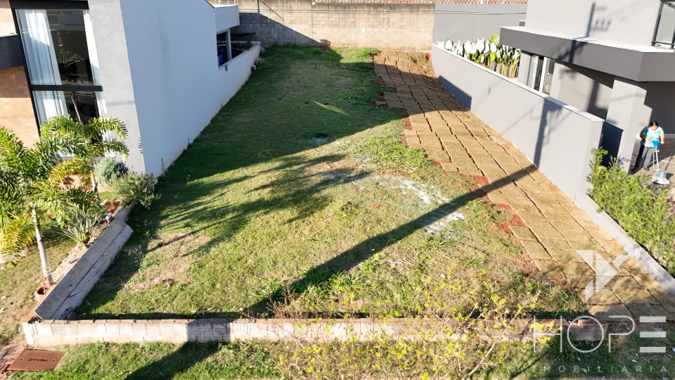 Imagens do imóveis TERRENO DE  257 m² CONDOMINIO TAUÁ ARANGUA