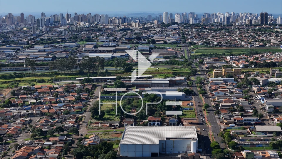 Terreno comercial à venda – aprox. 11.000 m² – Av. da Liberdade – Londrina/PR
