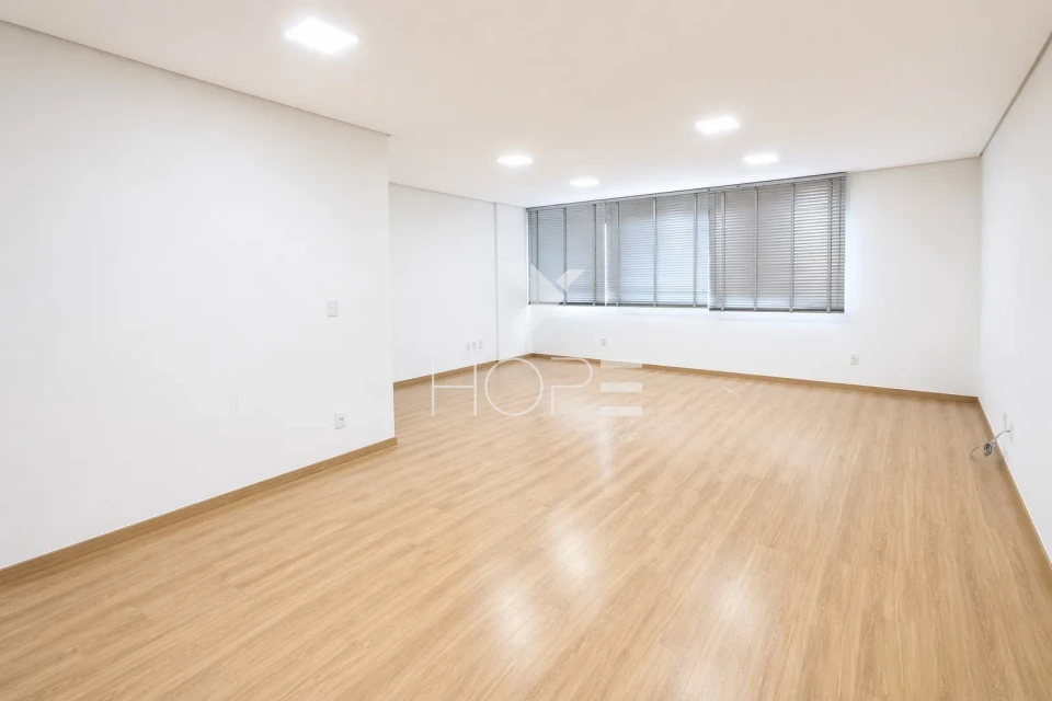 Imagens do imóveis Sala Comercial para Locação na Duque de Caxias – 47m², vaga de garagem e portaria 24h em Londrina