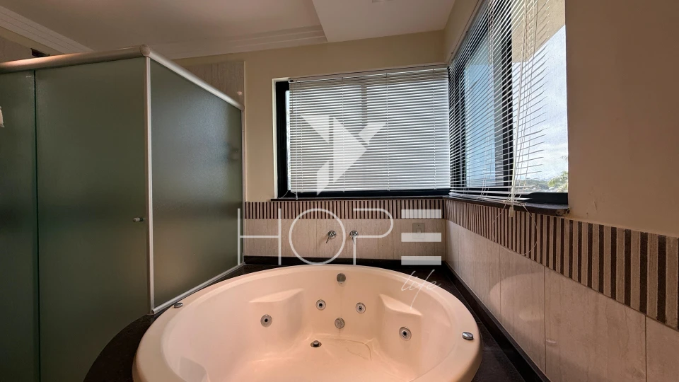 Imagens do imóveis Casa para Locação Sun Lake Residence  – 350 m² privativos – 4 quartos –  Londrina/PR