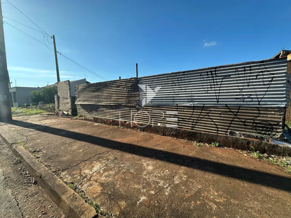Imagens do imóveis Terreno misto à venda com 354,09 m² no Jardim Novo Sabará – Zoneamento ZUM-1 – Zona Oeste – Londrina/PR