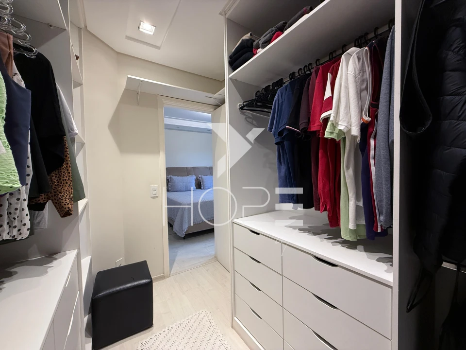 Imagens do imóveis Casa para Locação Sun Lake Residence  – 350 m² privativos – 4 quartos –  Londrina/PR