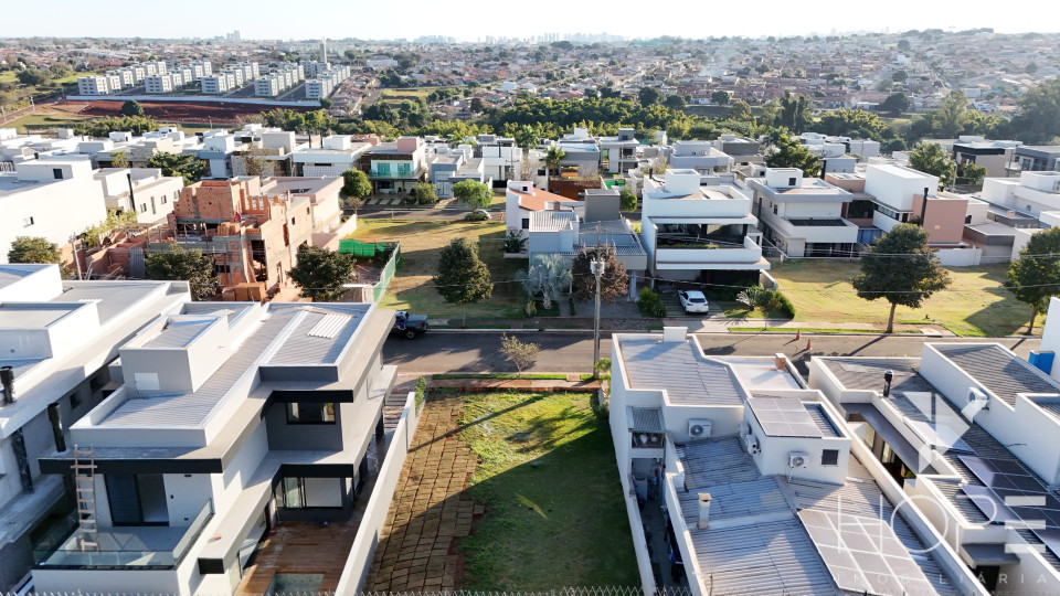 Imagens do imóveis TERRENO DE  257 m² CONDOMINIO TAUÁ ARANGUA