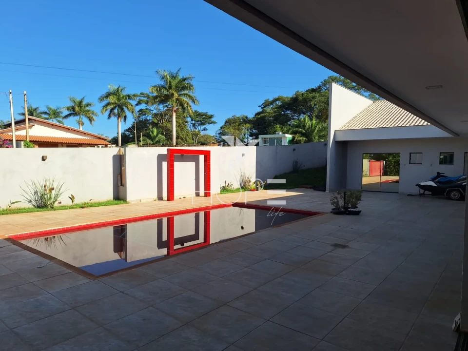 Imagens do imóveis Condomínio Riviera do Poente - chácara à venda com 1.000m² - 4 suítes - 6 vagas - piscina - vista para represa - Alvorada do Sul PR