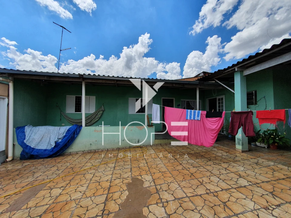 Imagens do imóveis Sobrado com 2 quartos e edícula à venda no Jardim Silvino – Cambé/PR