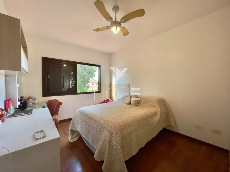 Imagens do imóveis Sobrado à Venda com Piscina – 301m² – 3 Quartos (1 Suíte) – Tucano – Zona Sul – Londrina/PR