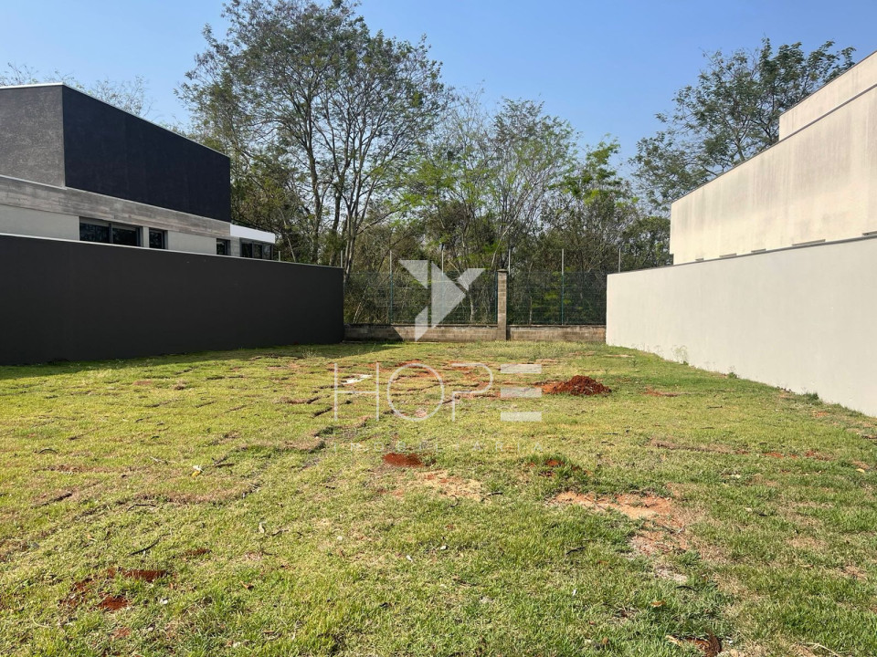 Construa Seus Sonhos no Alphaville 2 – 380 m² à Sua Espera