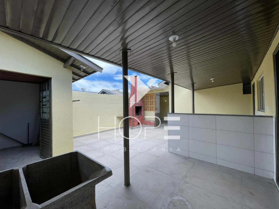 Imagens do imóveis Casa para Venda e Locação - 3 Quartos (1 Suíte) - Zona Norte - Londrina/PR