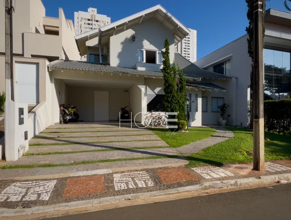 Sobrado em Condomínio à Venda – 261m² – 3 Quartos (1 Suíte) – Vale das Araucárias – Parque Residencial Alcântara – Zona Sul – Londrina/PR