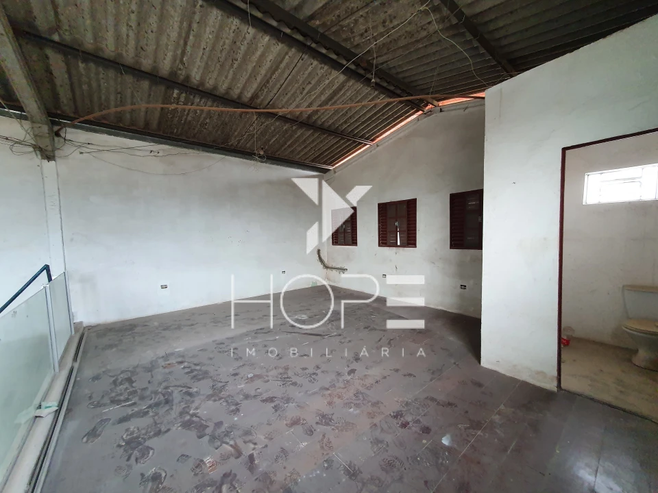 Imagens do imóveis Casa com 3 Quartos + Galpão Comercial à Venda – 285,66 m² – Conj. Hab. Santiago II – Londrina/PR