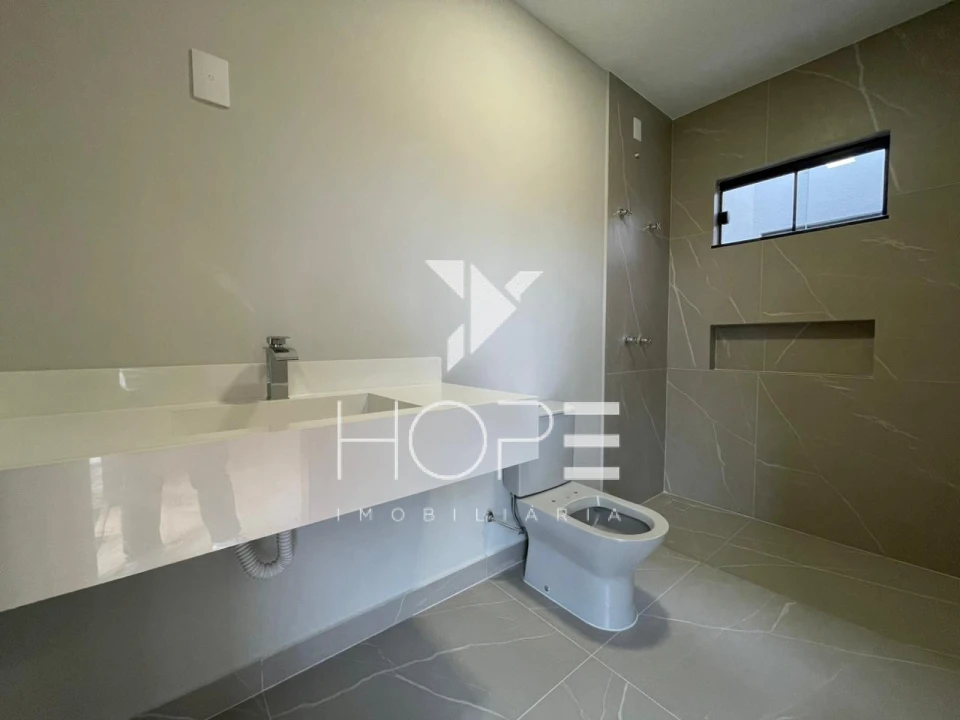 Imagens do imóveis Sobrado à Venda – 3 Suítes - 179m² Internos – Condomínio Heimtal Park – Londrina/PR