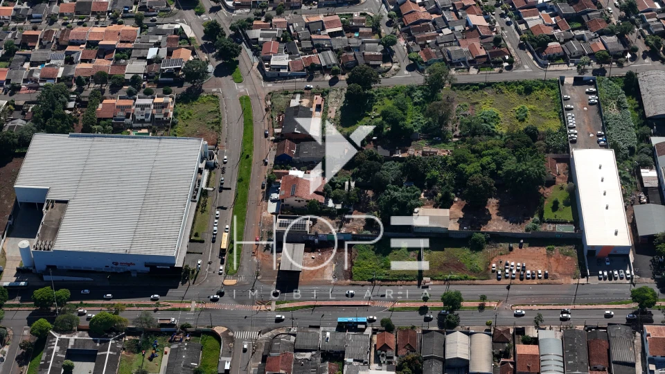 Terreno comercial à venda – aprox. 11.000 m² – Av. da Liberdade – Londrina/PR