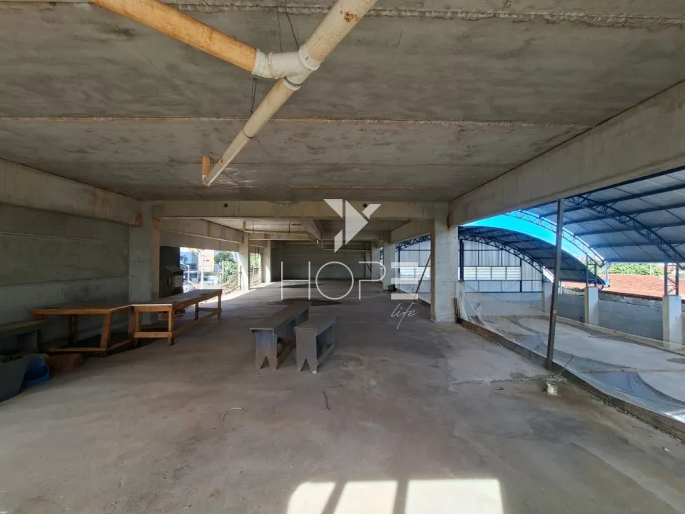 Imagens do imóveis Ponto comercial à venda com 1.388 m² - 3 pavimentos - Avenida JK - região central - Londrina PR