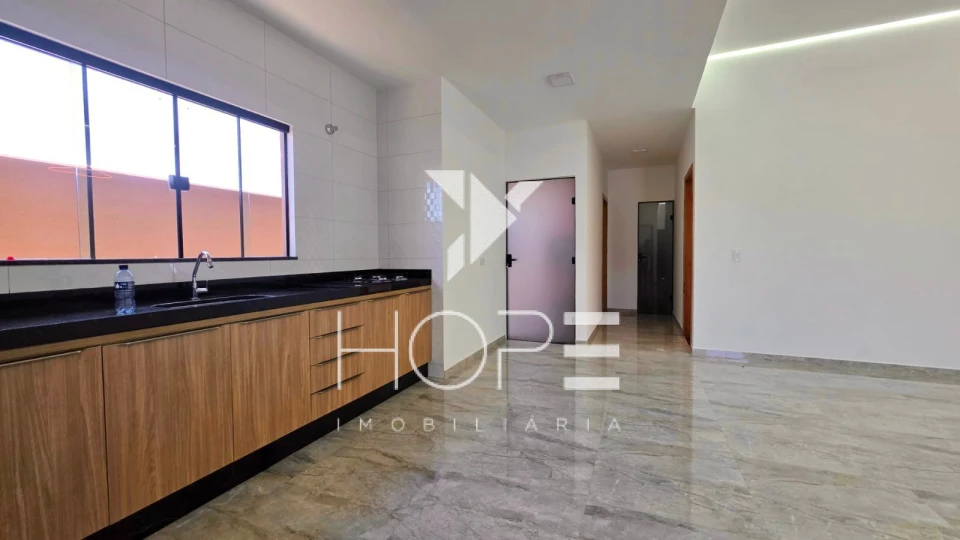 Casa Térrea em Condomínio para Venda e Locação – 3 Quartos(1 Suíte) – Condomínio Royal Norte – Zona Norte – Londrina/PR