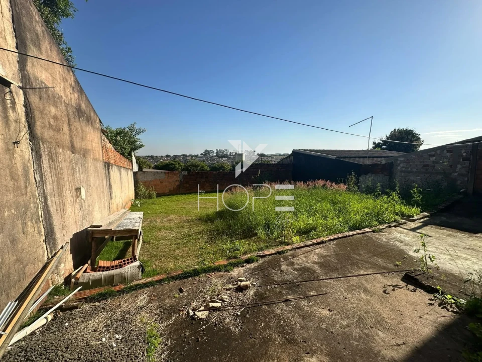 Imagens do imóveis Casa à venda com 3 quartos e amplo quintal no Jardim Novo Bandeirantes – Cambé/Pr.