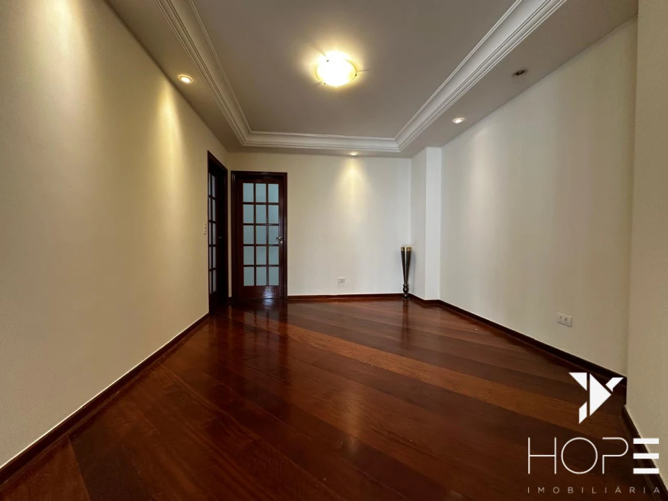 Apartamento à venda – 185 m² – Condomínio Bosque Wilmar Berbet – Gleba Fazenda Palhano – Londrina/PR