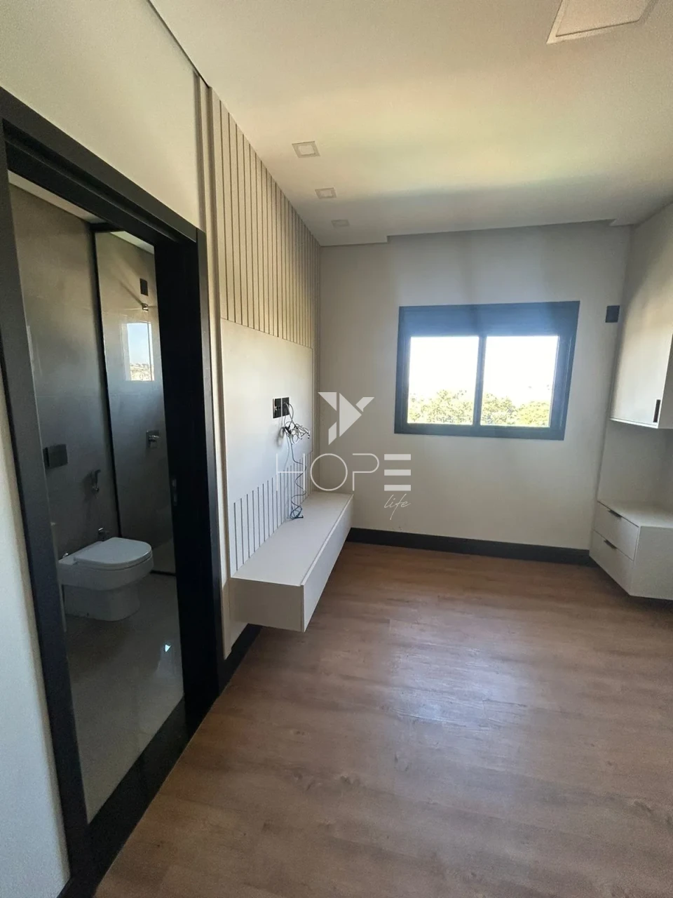 Imagens do imóveis Casa Exclusiva em Condomínio Fechado – 4 Suítes - 3 ANDARES - Elevador - 800m² de Terreno - Condomínio Costa do Sol – Rolândia/PR