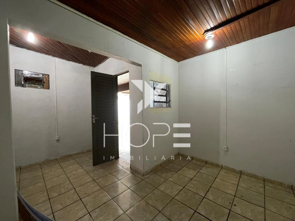 Sobrado Comercial e Residencial para Venda e Locação – 5 Quartos (2 Suítes) – Centro – Londrina/PR 