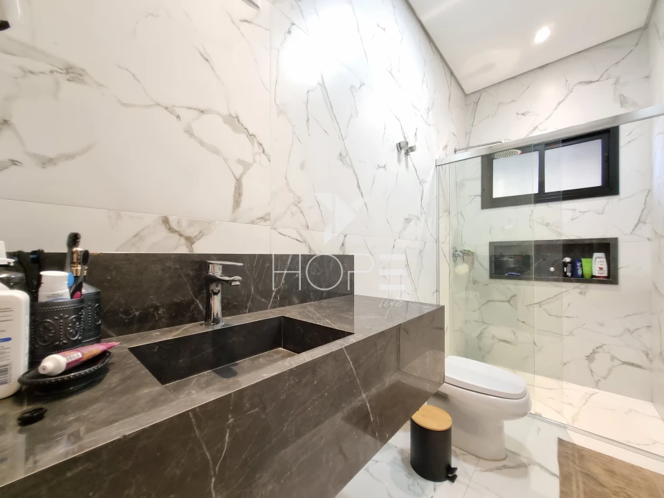 Imagens do imóveis Condomínio Riviera do Poente – Chácara Molhada porteira fechada À venda  – 4 suítes – 5 vagas – 2.600 m² – Alvorada do Sul/PR