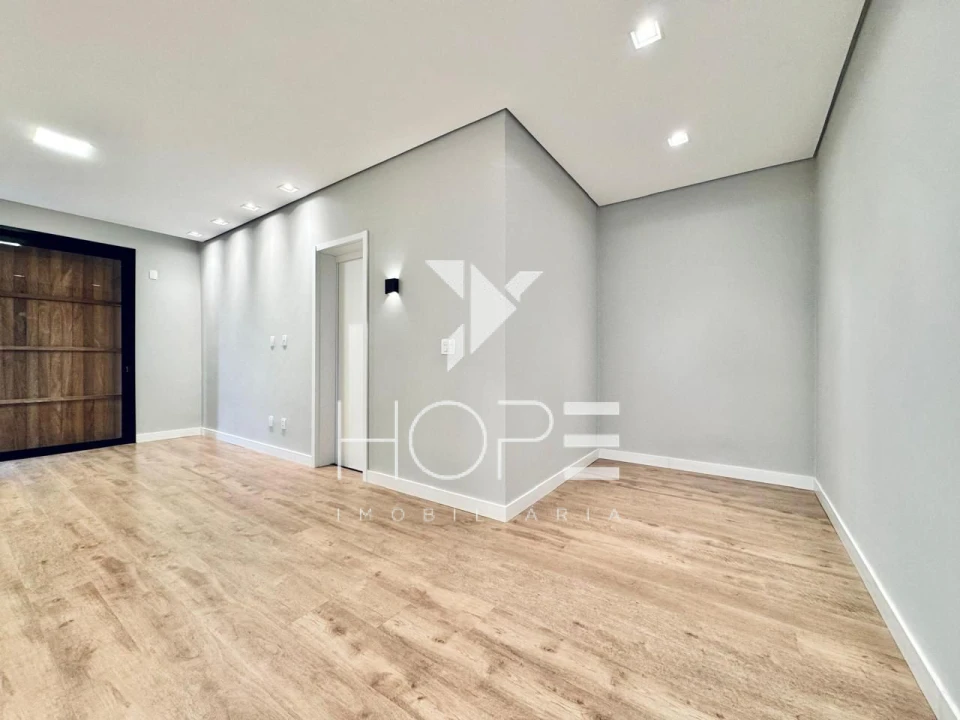 Sobrado Novo de 3 Suítes à Venda no Araçari – Parque Tauá – Londrina