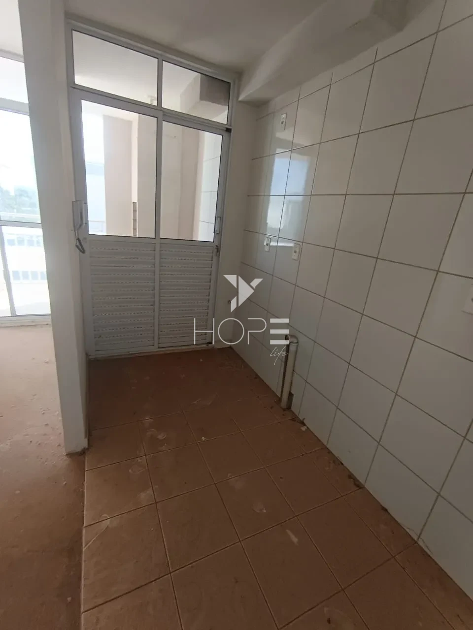 Imagens do imóveis Apartamento à venda – 2 quartos – Térreo com garden – Jardim Ana Eliza – Cambé/PR