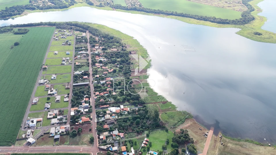 Imagens do imóveis Terreno à venda com 870 m² - na Avenida Augusto Alves - fácil acesso ao Rio Paranapanema - Alvorada do Sul PR