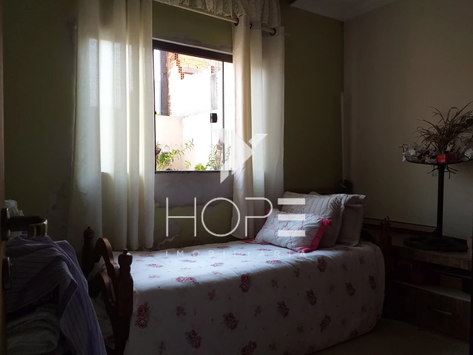 Casa à venda – 2 quartos– Conjunto do Café – Londrina/PR