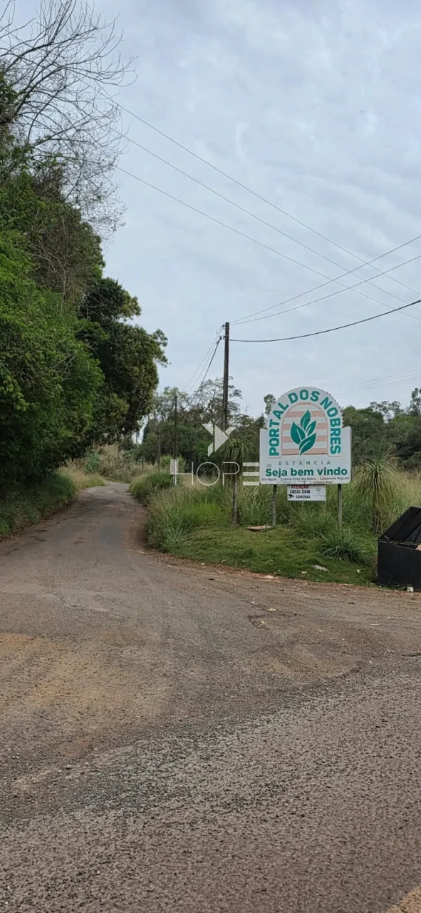 Imagens do imóveis Chácaras  à venda no Condomínio  Portal do Nobres - 1000 m²-  Próximo ao Patrimônio Selva - Londrina/PR
