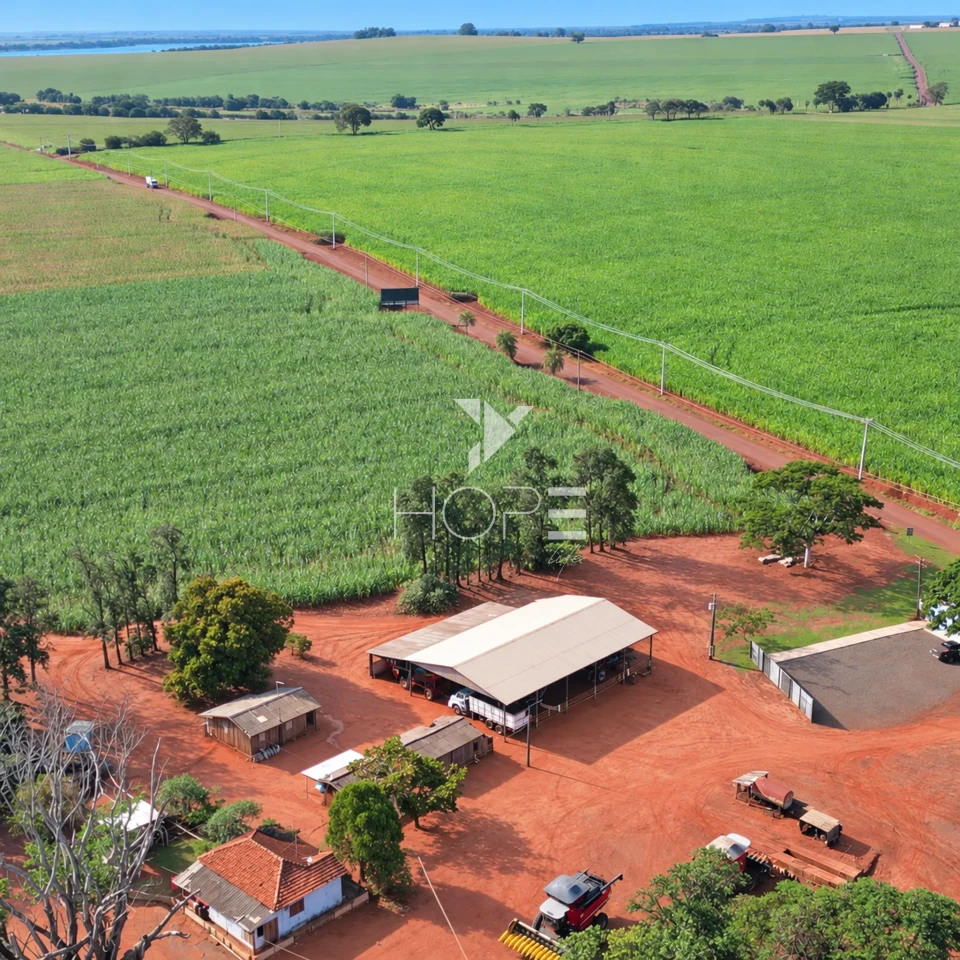 Imagens do imóveis Fazenda á Venda - 755 Hectares - Frente para a Represa do Rio Tibagi - Sertaneja/PR