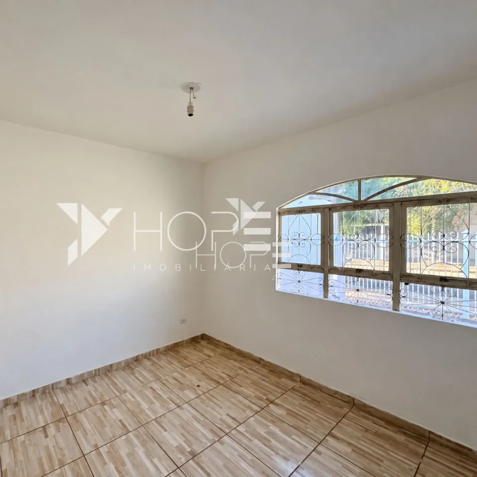 Imagens do imóveis Casa à Venda – 3 Quartos (1 Suíte) – Messiânico – Zona Oeste – Londrina/PR