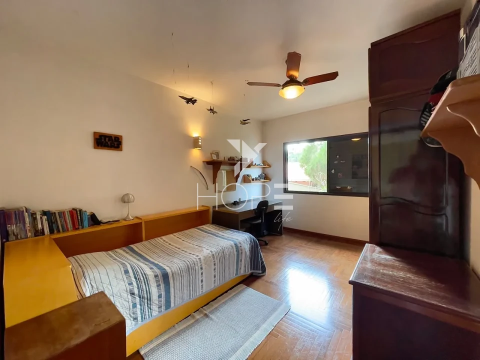 Imagens do imóveis Sobrado à Venda com Piscina – 301m² – 3 Quartos (1 Suíte) – Tucano – Zona Sul – Londrina/PR