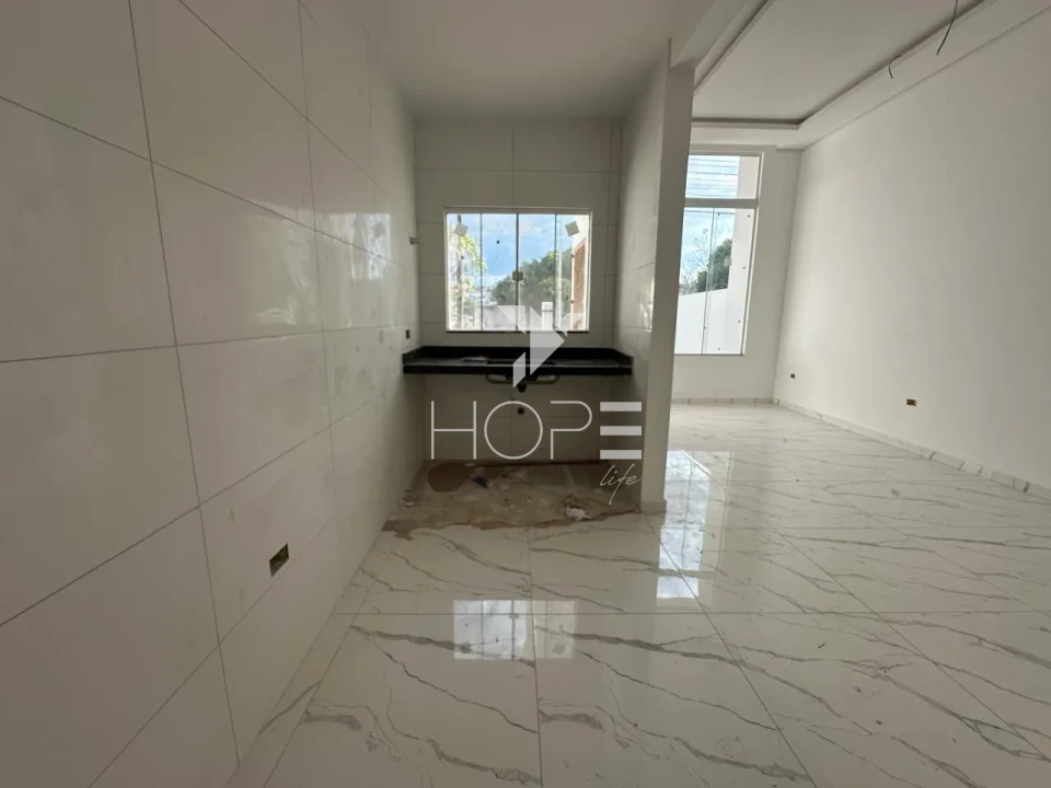 Imagens do imóveis Casa à venda com 2 quartos (1 suíte) e terreno de 180 m² no Jardim Colúmbia – Zona Oeste – Londrina/PR