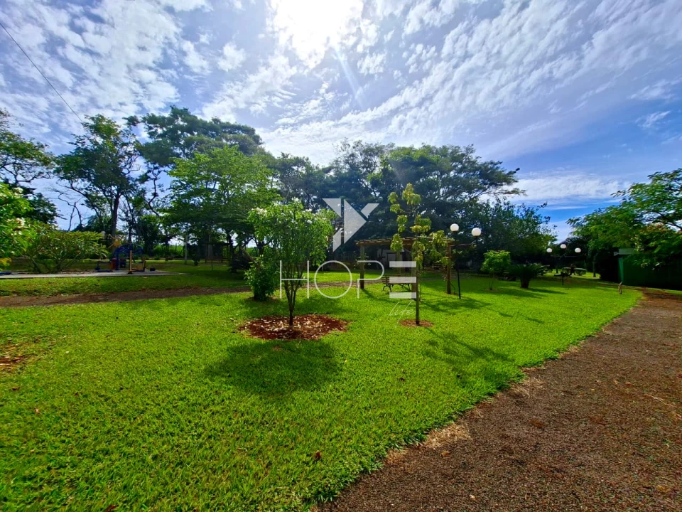 Imagens do imóveis Condomínio Riviera do Poente - chácara à venda com 1.300 m² - 2 quartos - 1 suíte - 4 vagas -  piscina - Alvorada do Sul PR